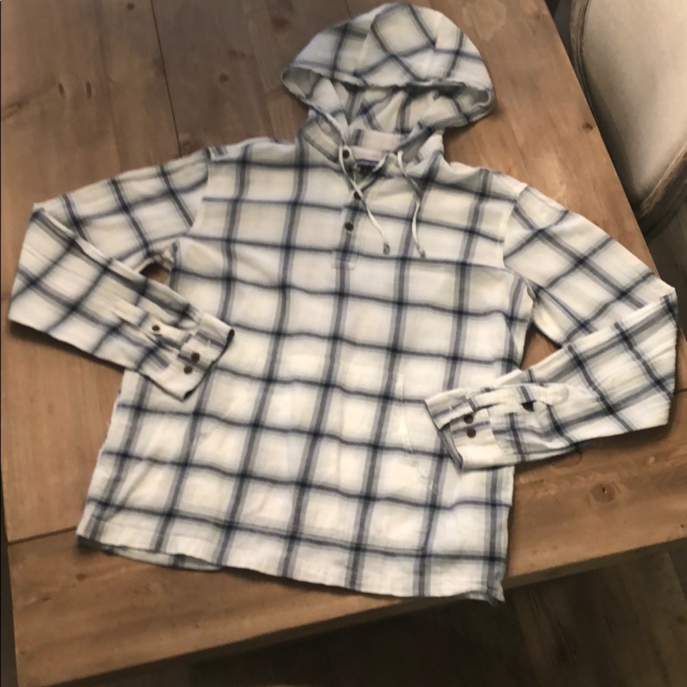 Men’s Lightweight Patagonia Hoodie